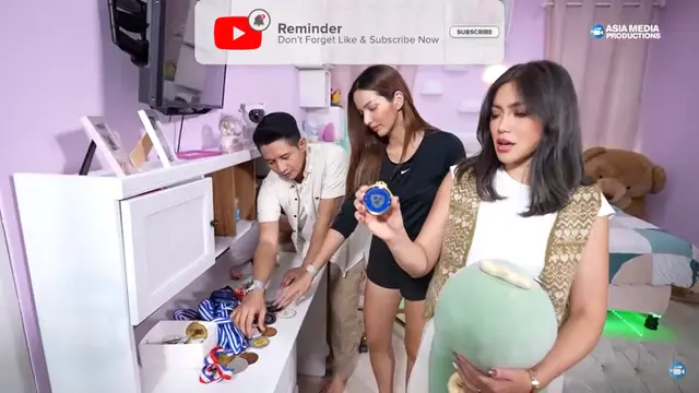 Kamar Tidur Mewah Mikhayla