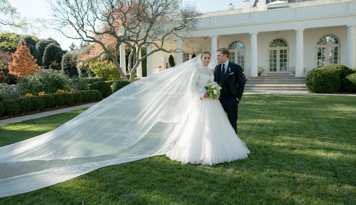 Cucu Presiden Amerika Serikat (AS), Naomi Biden, menikah dengan kekasihnya di White House. [Foto: Tiffany & Co. dok]