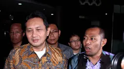 Udar Pristono ditahan atas dugaan pengadaan kasus korupsi proyek pengadaan bus Transjakarta dan bus Terintegrasi Transjakarta senilai Rp1,5 triliun, Jakarta, (17/9/14). (Liputan6.com/Johan Tallo)