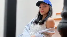 Mulai beranjak dewasa, Naura Ayu pun kini tampil dengan fashion style yang berbeda dari sebelumnya. Gadis berusia 15 tahun ini kini tampil dengan gaya kasual yang mencuri perhatian. (Liputan6.com/IG/naura.ayu)