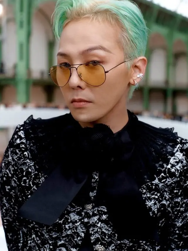 G-Dragon Siap Gelar Konser di Jakarta (credit: instagram/xxxibgdrgn)