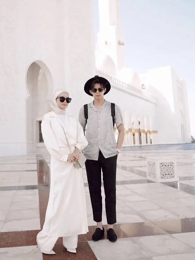 7 Inspirasi Outfit Ramadan 2022 dari Dinda Hauw (Foto: Instagram @dindahw)