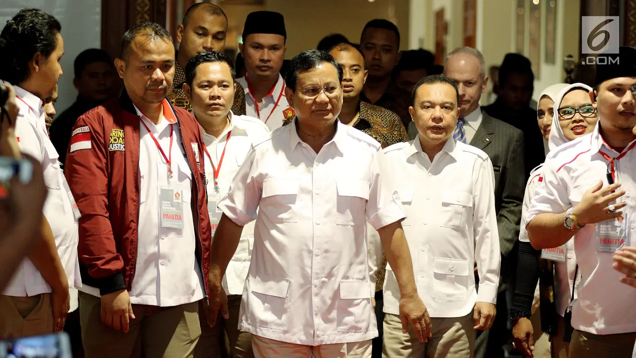 Salam Prabowo Subianto Saat Hadiri Rakernas Gerindra