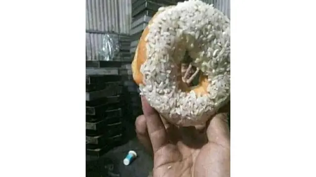 6 Momen Apes saat Mau Makan Donat Ini Bikin Geregetan
