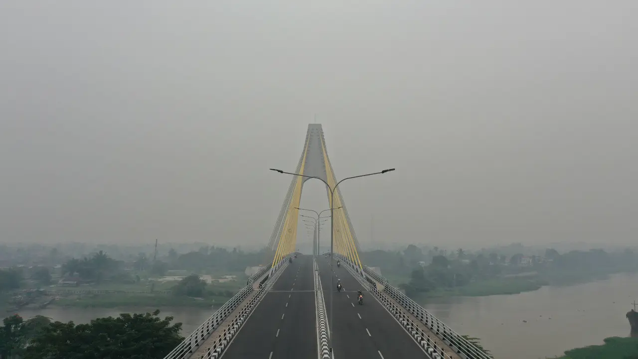 Kabut Asap Selimuti Pekanbaru, Kualitas Udara Masih Tidak Sehat