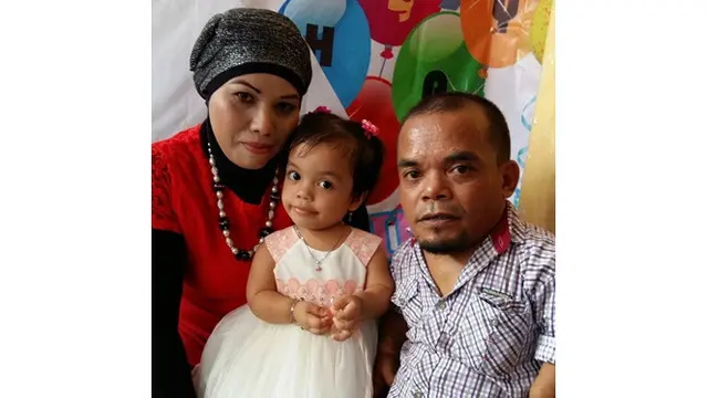 5 Momen Keakraban Ucok Baba Bareng Anak Bungsunya, Kompak Banget
