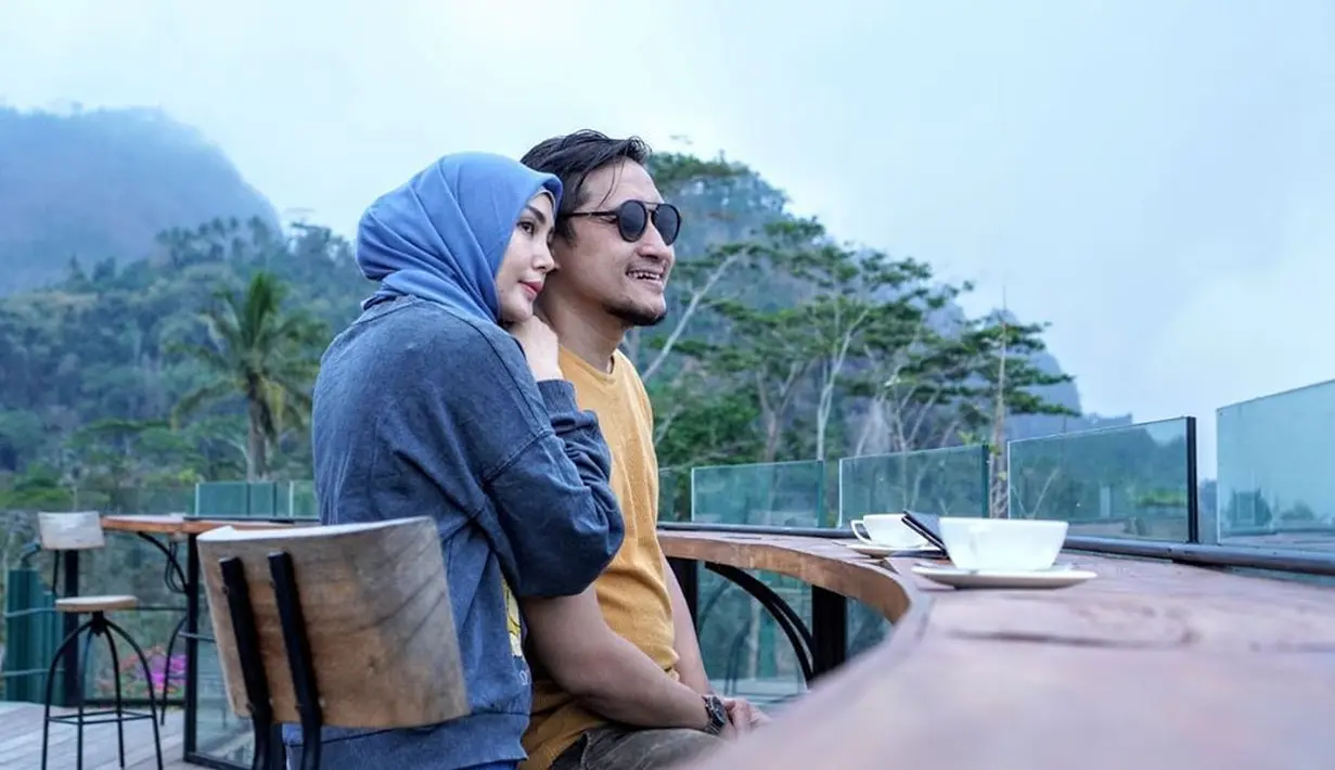 Arie Untung dan Fenita Arie (Instagram/ariekuntung)