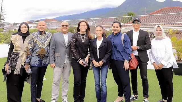 8 Potret Persahabatan Maia Estianty dan Yuni Shara, Kompak dari Dulu