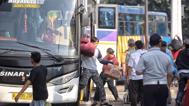 H+4 Lebaran, 17.492 Penumpang Tiba di Terminal Kampung Rambutan