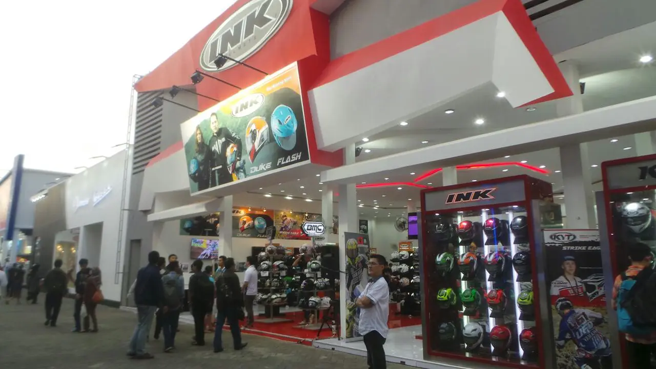 Berburu Helm Murah nan Keren di Jakarta Fair Kemayoran 2015 