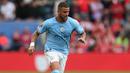 Kyle Walker. Bek kanan Manchester City berusia 32 tahun ini terancam tidak akan tampil bersama Timnas Inggris di Piala Dunia 2022 Qatar yang akan menjadi Piala Dunia ketiganya setelah edisi 2014 dan 2018. Pada Piala Dunia 2014 namanya masuk dalam skuat Three Lions namun akhirnya sama sekali tak bermain akibat cedera pangkal paha. Saat ini ia tengah menjalani pemulihan usai melakukan operasi atas cedera cedera serupa yang kembali kambuh saat The Citizens menang telak 6-3 atas MU di pekan ke-9 Liga Inggris 2022/2023 (2/10/2022). (AFP/Nigel Roddis)