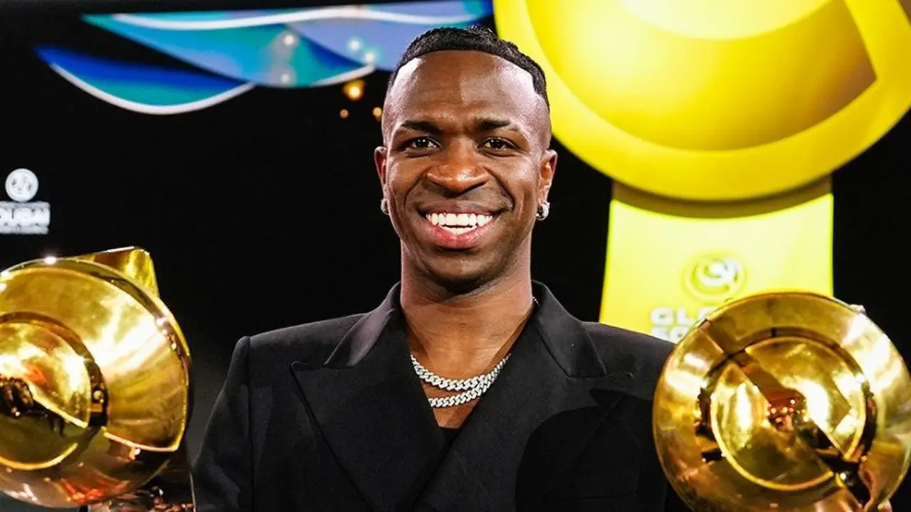 Vinicius Junior raih penghargaan di Globe Soccer Awards 2024. (c) Globe Soccer Awards Official