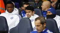 Diego Costa kesal dicadangkan Jose Mourinho kontra Tottenham Hostpur. (Reuters / Paul Childs)