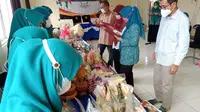 PT Marga Bara Jaya (MBJ) menggelar Lomba Kemasan UP2K dan Produk Kerajinan Gambo se-Kecamatan Batanghari Leko, Musi Banyuasin (MUBA) Sumatera Selatan bagi para pemilik UMKM.