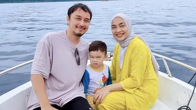 Tika Bravani dan gaya berhijabnya (Instagram/tikabravani)