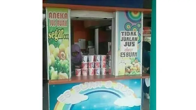Potret 6 Gerobak Jualan Ini Kata-katanya Kreatif Sekaligus Kocak