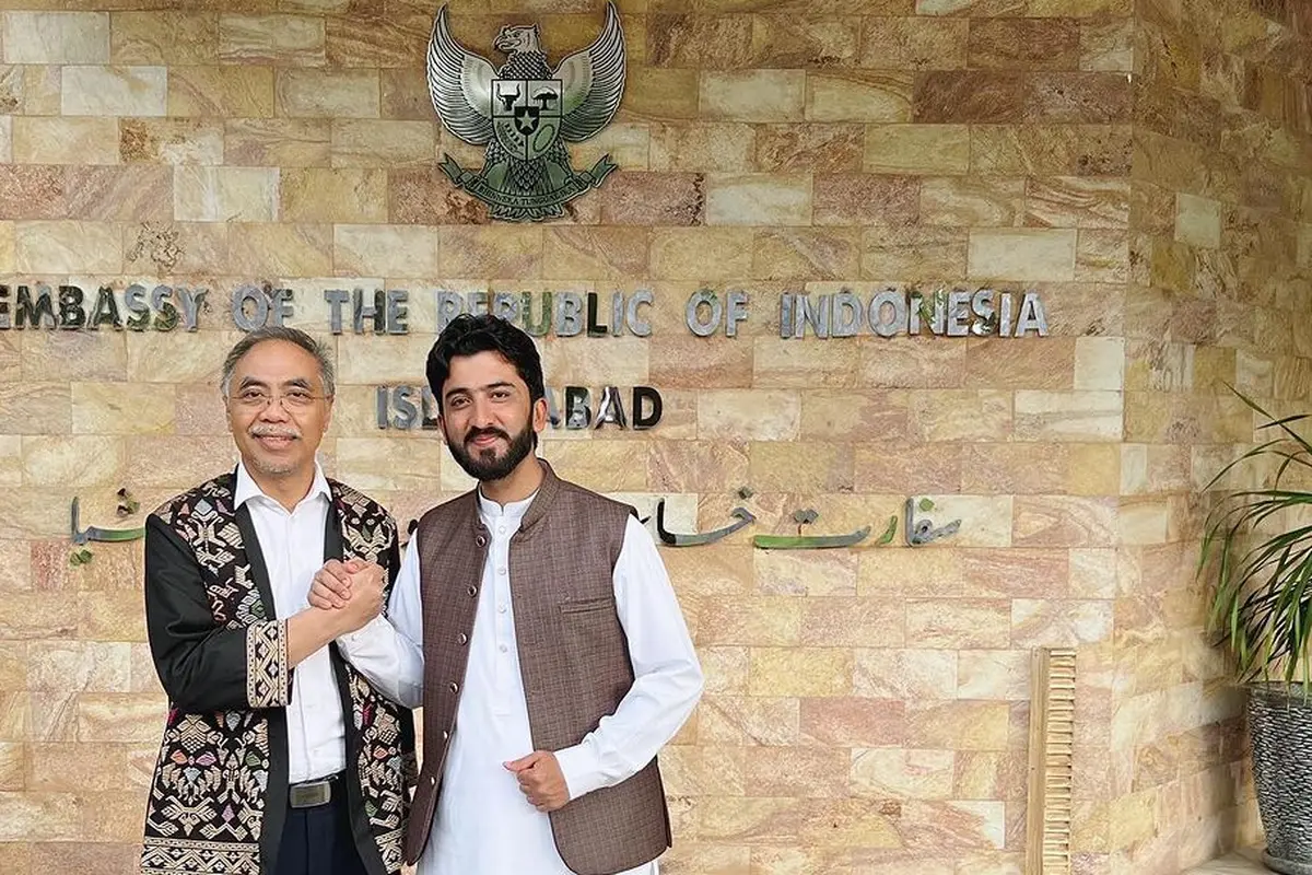 Selebgram Atta Ul Karim
