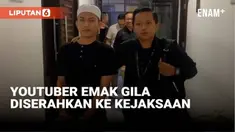 Polisi melimpahkan kasus promosi judi online yang menjerat YouTuber Emak Gila Jumat (14/9) Siang ke Kejari Bandung. Selain tersangka, diserahkan juga sejumlah barang bukti mulai dari handphone, laptop hingga sepeda motor mewah.