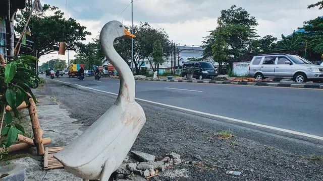 Patung Bebek dari Bonggol Bambu di Ceper Klaten