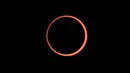 Melansir laman Space pada Kamis (26/09/2024), gerhana matahari cincin ini akan melintasi Samudera Pasifik dan Amerika Selatan bagian selatan. (JONATHAN MARTINS/AFP)