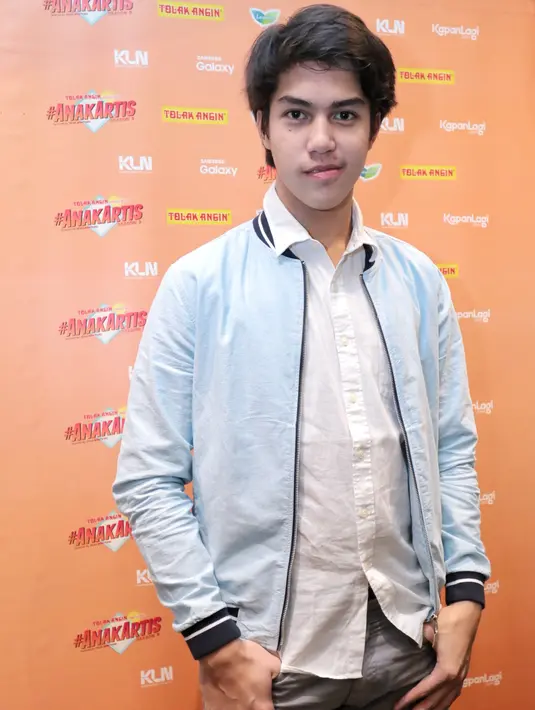 El hanya ingin saat bundanya menikah lagi, bundanya bisa bahagia bersama dengan suami barunya. Sebagai anak, ia merestui dan ingin melihat ayah dan bundanya bisa hidup senang dan bahagia. (Adrian Putra/Bintang.com)