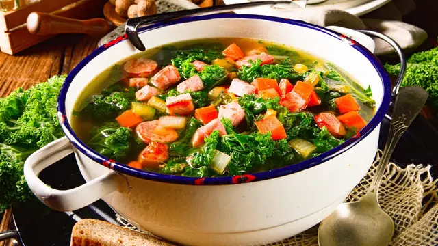 sup sayur kale