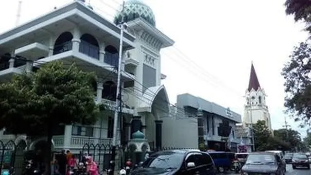 STOK B - Selain Istiqlal - Katedral, 5 Masjid dan Gereja Berdampingan Ini Tunjukkan Indahnya Toleransi