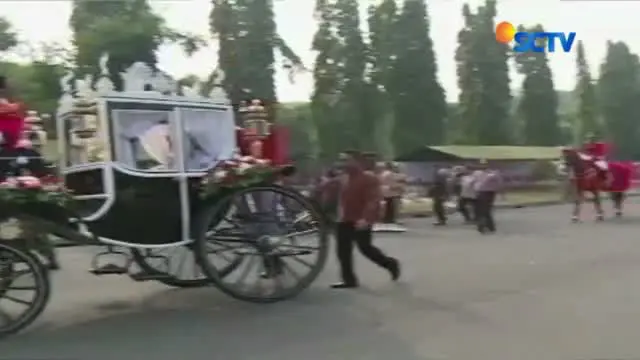 Seluruh peserta kirab budaya akan mengenakan busana adat dari beragam daerah di Indonesia.