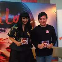 Peluncuran album Titi DJ bertajuk 'Titi in Love with Yovie' (Joanzen Yoka/Bintang.com)