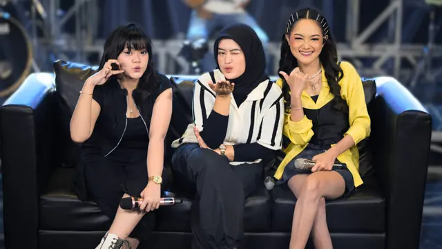 Safira Inema, Esa Risty dan Woro Widowati