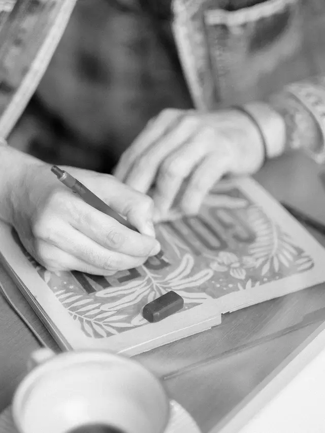 Sentuhan Magis Abed Azarya, Kombinasi Tipografi dan Ilustrasi yang Memikat Brand Besar Dunia