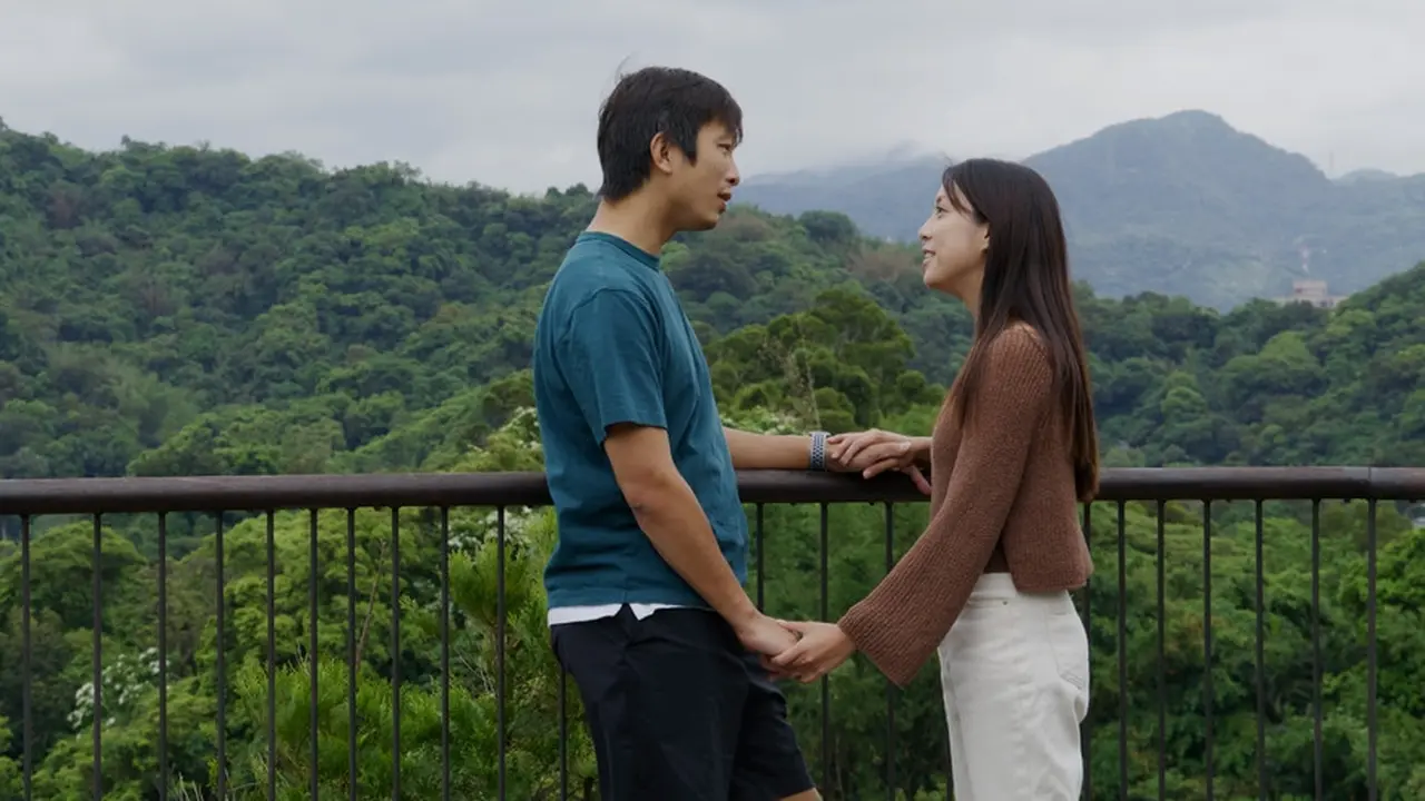 couple romantis bahagia
