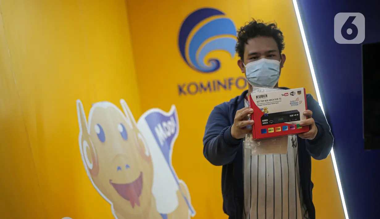 Posko Bantuan Set Top Box TV Digital Gratis di Jakarta Foto