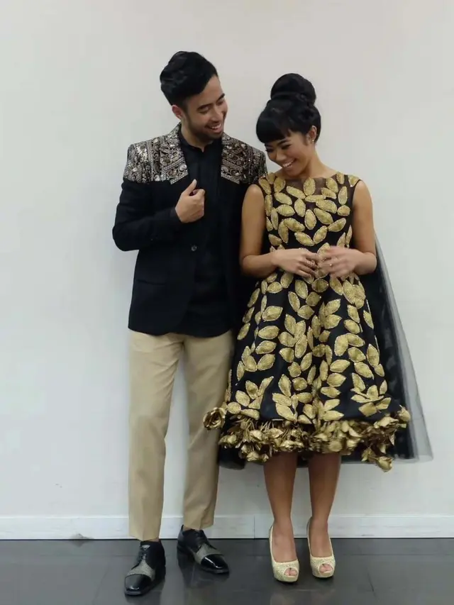 9 Potret Lawas Vidi Aldiano Bersama Sahabat Artis, Duta Persahabatan yang Dikenang