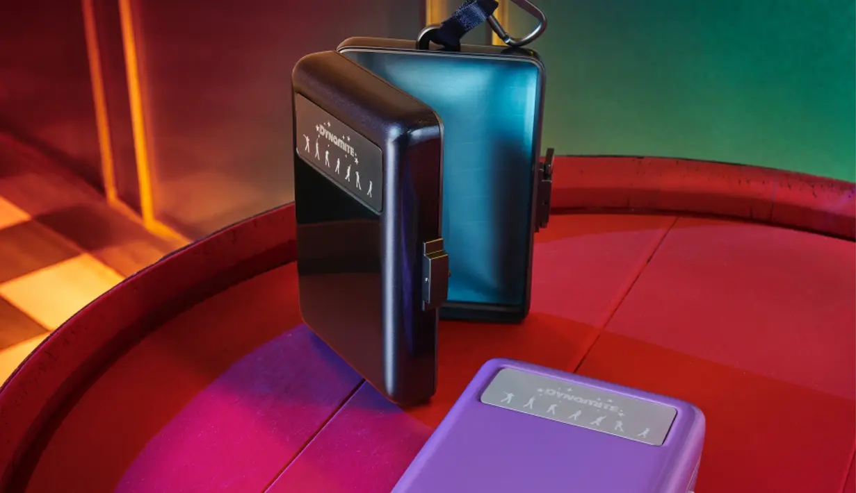 Kamu harus melakukan pengisian form melalui link postingan di Instagram @samsonite_indonesia. Pengambilan produk bisa dilakukan di toko pop-up khusus di Mall Senayan Citu mulai tanggal 3 hingga 6 Februari 2022. Foto: Document/Samsonite Red.