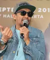 Bicara soal cinta, Glenn Fredy merupakan salah satu penyanyi Indonesia yang kisah asmaranya menjadi perhatian publik. Pasca putus dari Aura Kasih, Glenn memang terlihat belum memiliki kekasih lagi.  (Adrian Putra/Bintang.com)
