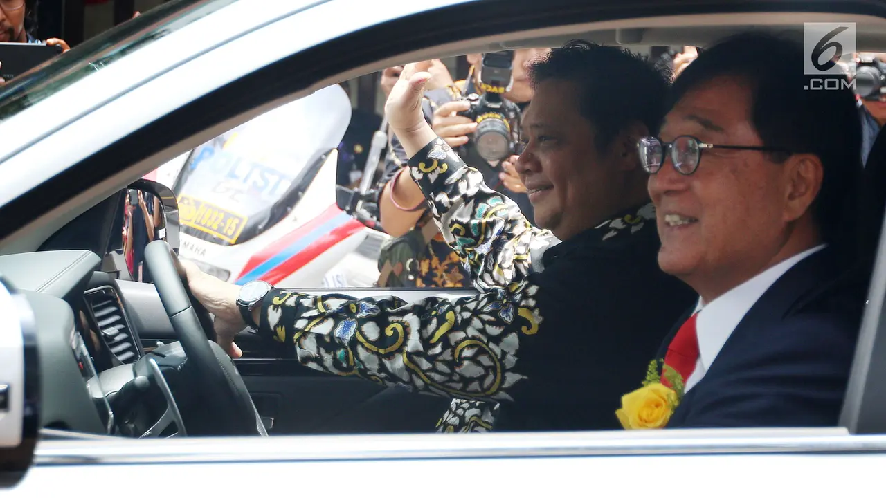 Tiga Menteri Hadiri Hibah 10 Mobil Listrik Ramah Lingkungan