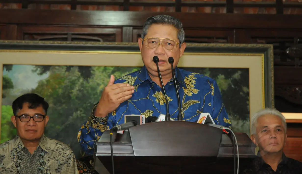Dalam keterangan pers seusai pertemuan, Presiden Susilo Bambang Yudhoyono menyatakan komunikasi antara dirinya dengan delegasi Koalisi Merah Putih berlangsung konstruktif, (2/9/2014). (Liputan6.com/Helmi Fithriansyah)