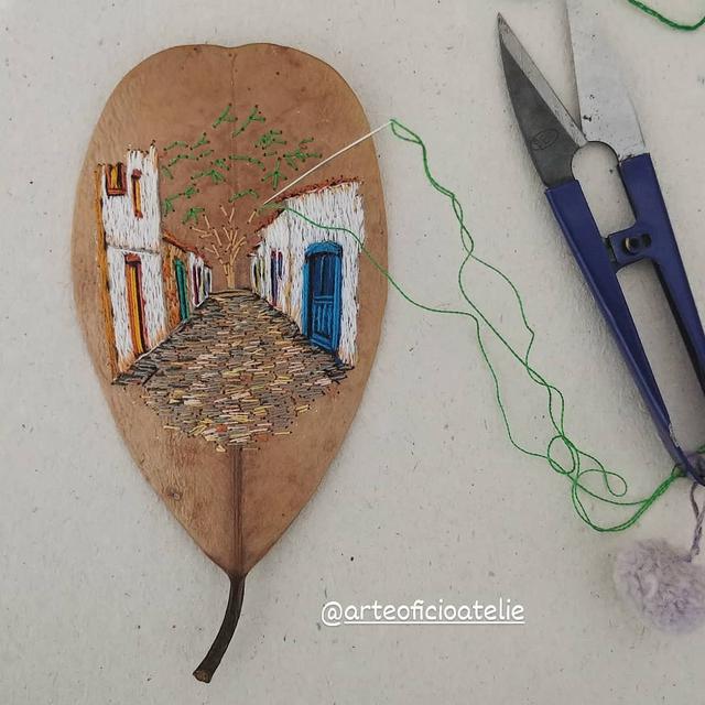 Jadikan Daun Sebagai Alat untuk Menyulam, 6 Karya Seniman Ini Mengagumkan