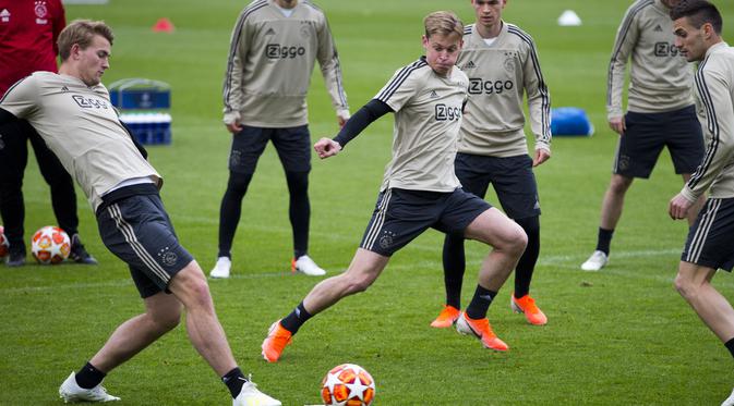 Image result for Frenkie De Jong: Dongeng Ajax Berakhir Tidak Membahagiakan