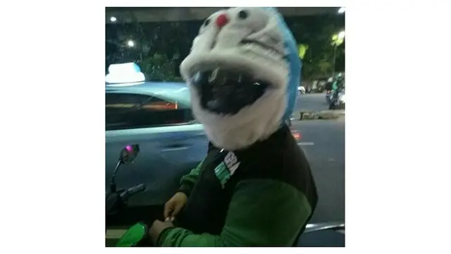 Pengganti helm (Sumber: Instagram/dramaojol_id)
