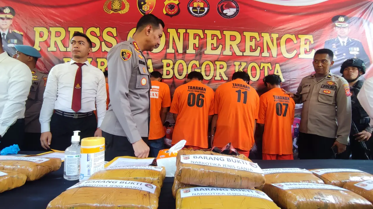 Nekat, Pria di Bogor Jadi Bandar Ganja di Kampung Tangguh Bebas Narkoba