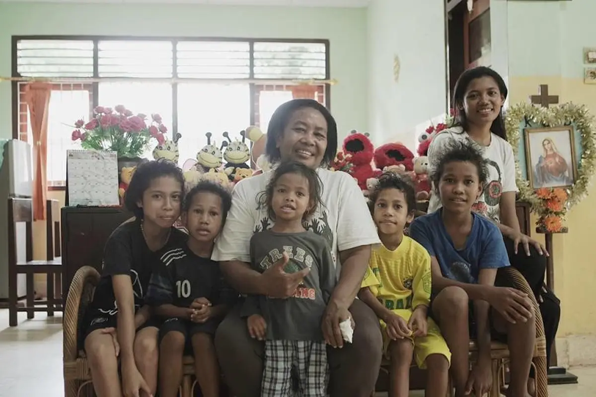 Anak-Anak Tanpa Orangtua Merasakan Dampak Buruk COVID-19