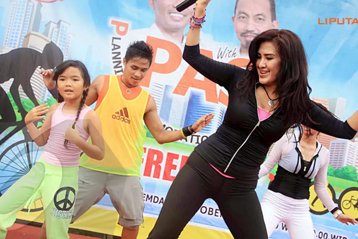 liza-natalia-131014c.jpg