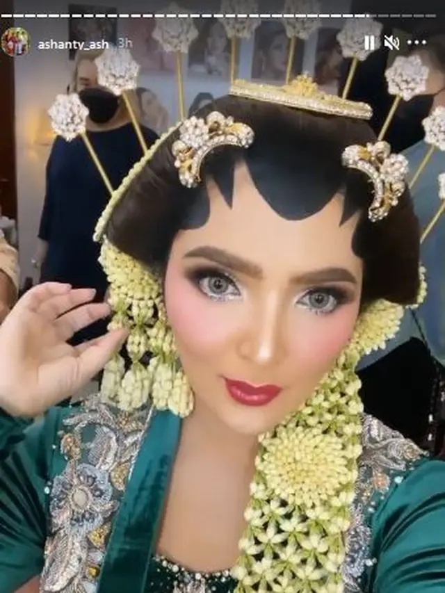 6 Momen Pemotretan Ashanty Pakai Busana Adat Jawa, Bak Pengantin Baru