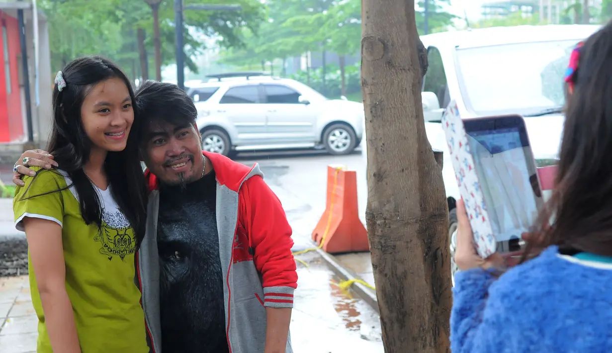 Pria bernama Ondrayana Bidwy ini tengah menggugat cerai istri. Bopak pun mengaku jika ia sudah 3 tahun tinggal terpisah dengan istri tercintanya (Liputan6.com/Faisal R Syam)
