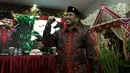 Calon gubernur Kalimantan Timur Irjen Safaruddin tersenyum saat pengumuman cagub-cawagub PDIP di kantor DPP PDIP Lenteng Agung, Jakarta, Minggu (7/1). (Liputan6.com/Faizal Fanani)