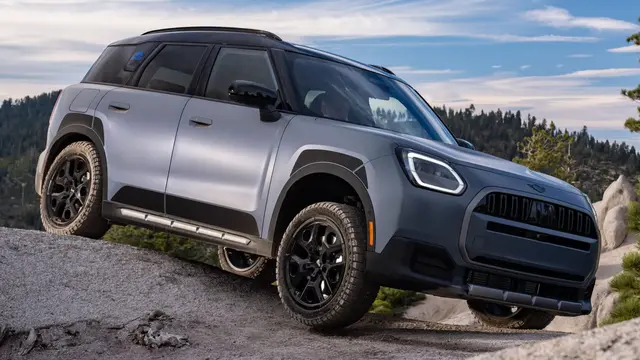 Mini Countryman Untamed Edition Melibas Medan Off-Road