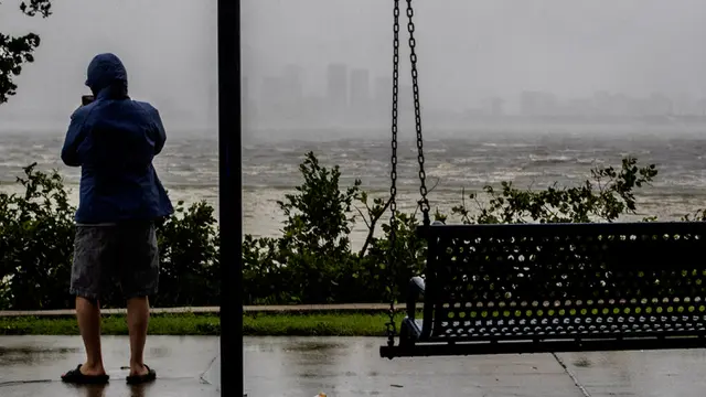 Badai Ian Terjang Florida