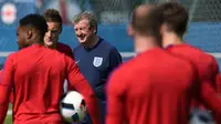 Hodgson Pusing Tentukan Pemain Inti Inggris
